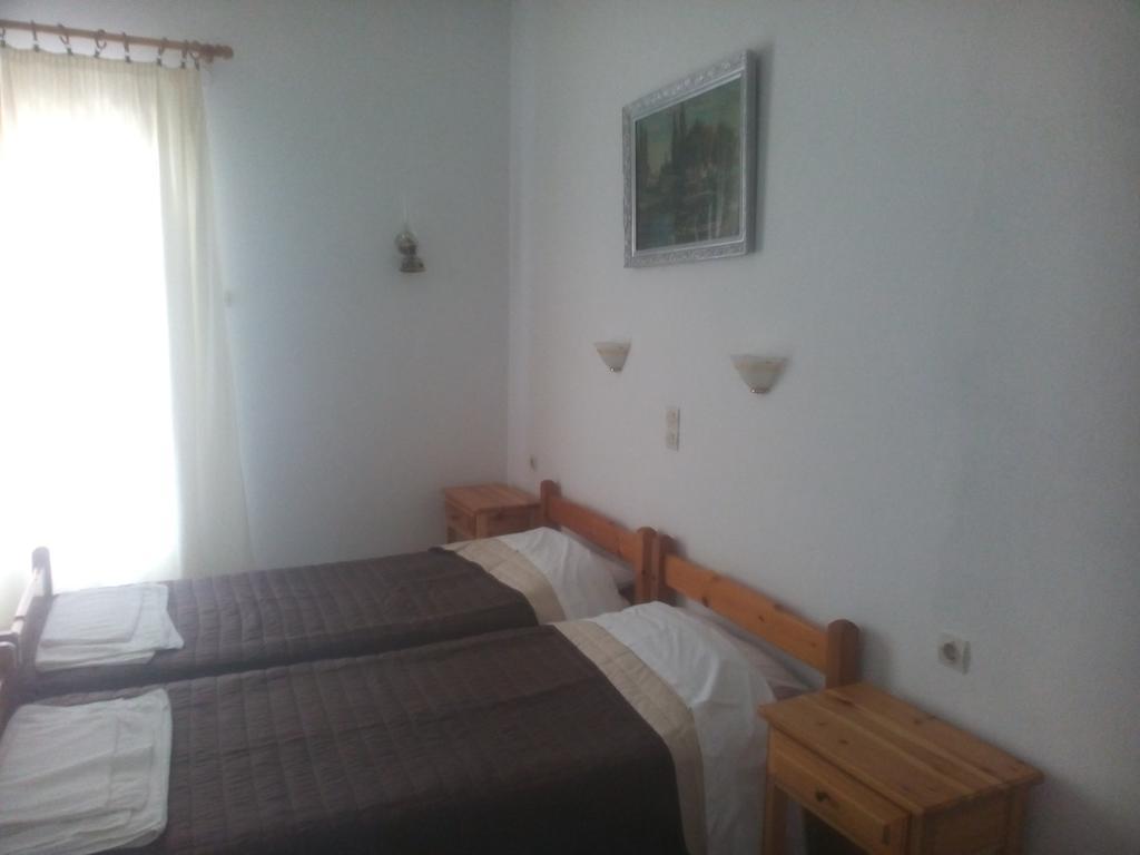 Karagiozos Studios & Apartments Skopelos Town Exterior foto